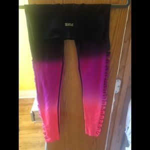 Love pink leggings☺️